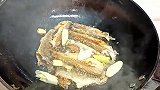 海杂鱼邂逅白菜豆腐！汤白无腥，这道鲜味汤太好吃啦
