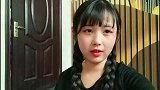 妹子网购电竞椅做直播，自带震动按摩很舒服，安装的时候差点崩溃