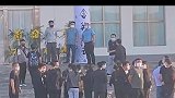 谢大脚告别人间，赵家班默哀送行，本山大叔爱妻马丽娟代夫出场