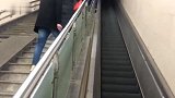火车站4部电梯闲置8年 官方称月底前投入使用！