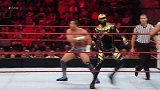 WWE-16年-RAW第1210期：双打赛罗恩&金粉人VS闪亮双星-全场
