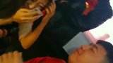 伴郎真坏，老是喜欢占伴娘的便宜！