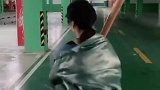 好汉不吃眼前亏