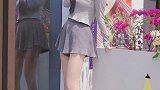 18岁的女孩水灵，我54岁，三倍水灵。