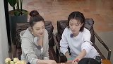 姐姐们悠闲下午茶时光，万茜张雨绮发现同款“信物”引遐思