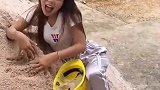 这什么玩意，吓坏美女了