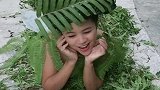 为了把这件衣服做好，我把全村的树叶都收集起来了