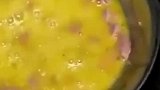 煎鸡蛋神操作，结果吓一跳