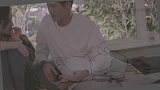 吴永恩真会撩，不避讳镜头亲吻王子文耳朵，王子文一脸陶醉太享受