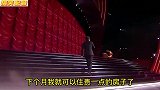 搞笑配音：想挣钱的没有钱，想休假的没有假，这就是成年的世界！