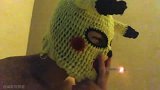 搞笑视频烟友的世界我们不懂，只要有一根烟在手他就能在厕所嗨