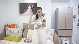 把假人放在猫面前，猫会是什么反应？猫：有两个铲屎的！