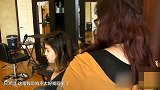 女子理发店消费900美元 不给钱就走 不怕被打？