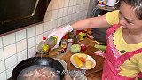 雪儿二斤手枪腿做干锅鸡腿，加入东北糯玉米，米饭吧唧吧唧吃得香