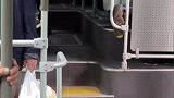 这操作谁看了不迷糊