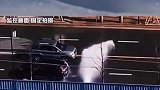 男人的快乐就是这么的简单，要是油价降了就更开心了