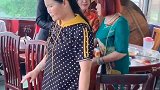 旭银全民音乐节 旭辉银盛泰 新娘哭着对妈妈说，如果有下辈子一定不远嫁。祝新郎新娘幸福。