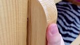 油性胶水，塑料，金属，陶瓷，本材，石材，皮革，玻璃，小孩玩具等等都可以粘