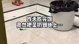 萌娃犯错后想用哭泣乞求父母原谅