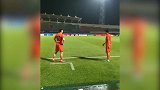 付出必有回报！齐鲁德比赛后吉翔吴兴涵自行加练 职业精神棒棒哒