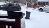 国外下雪天的道路