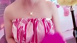 短发美女翻唱歌曲精彩好听，真是歌美人美！