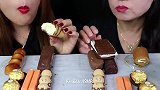 美女试吃奶油注心巧克力小蛋糕、巧克力脆皮冰淇淋