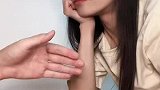 给像在酒吧里面养鱼呢你