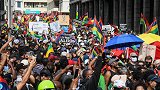 抗议政府应对日本船只漏油不力 毛里求斯爆发近年最大规模游行 