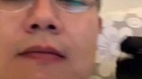 宠物成精，八哥来亲一个