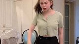 明白了一个道理，在她说第一句话的时候，我就应该去把净化器打开