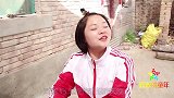 短剧：表姐来了5：姐妹和表姐玩“扒土堆”，表姐第一次玩土哦！