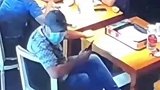 手机偷的一气呵成，还得看好东西呀