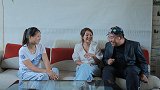 小伙相亲，媒婆说对方一拖二，见面才知道什么意思，真逗