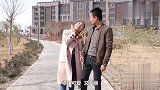 小伙跟老婆吵架，两人拌嘴的方式太逗了，结局太搞笑