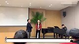 开声乐班被疑圈钱？曾是少女杀手的郁钧剑，为何被嘲没资格教别人