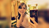 “甜美天后”卓依婷参加女儿幼儿园典礼，多才多艺被赞最佳接班人