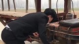 骑拖拉机探亲戚，方便实用