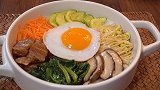 韩剧里的拌饭，今天试过了一锅，超级好吃，还简单。