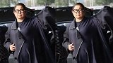 倪萍穿正装配红唇 瘦身后判若两人颜值回春状态好