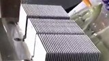 散热片制作，这机器直接把金属刮成薄片