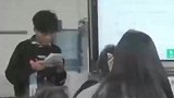对答案现场，只有学生懂的兴奋感