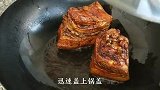 教你四川芽菜扣肉的正宗做法，九大碗中的一道名菜，太香了！