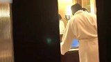 王力宏秒约会视频流出！身穿浴袍表情猥琐，女方声音太甜