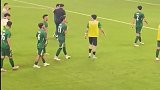 国安球迷赛后怒斥球员:丢脸吗?看看人家看看你们!