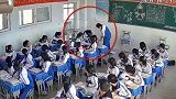 山东禹城：“没事，继续学！”教师课堂晕倒苏醒后坚持上课