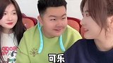 我家很久没有这么幸福地一起看电影了