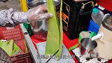 印度街头最“干净”的小吃，手工制作1块1杯，一群人围着买