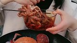 麻辣海鲜锅又来喽，看我吃的香吗