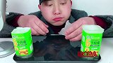 吃冰冻5瓶柠檬味海绵冰，听不一样的咀嚼音和喝水声！
